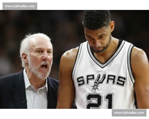 马刺双星闪耀!哈珀豪言剑指最佳新秀 首训对话 GDP 传承冠军基因 马刺双星闪耀!哈珀豪言剑指最佳新秀 首训对话 GDP 传承冠军基因