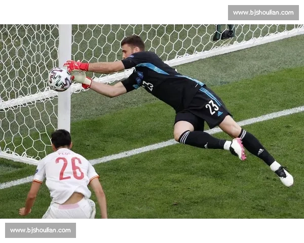 卡西神扑 + 网友调侃：阿圭罗单刀不进，射术堪忧？