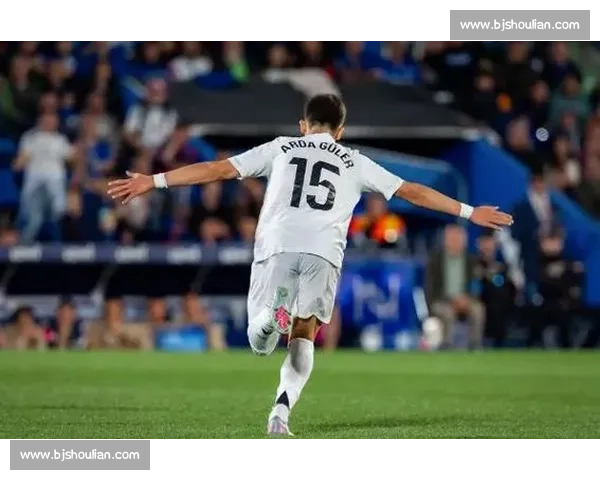 居勒尔爆发！皇马新核 10 场 8 首发，马卡：他已不可或缺